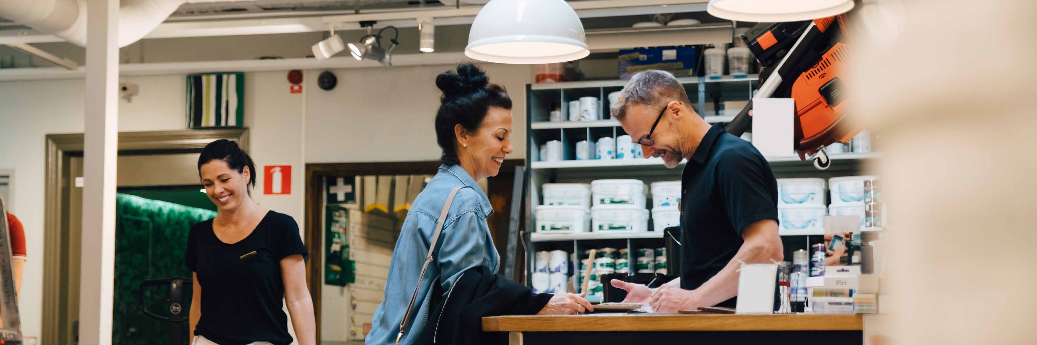 Six Ways to Compete with Big Brands on a Small Business Budget