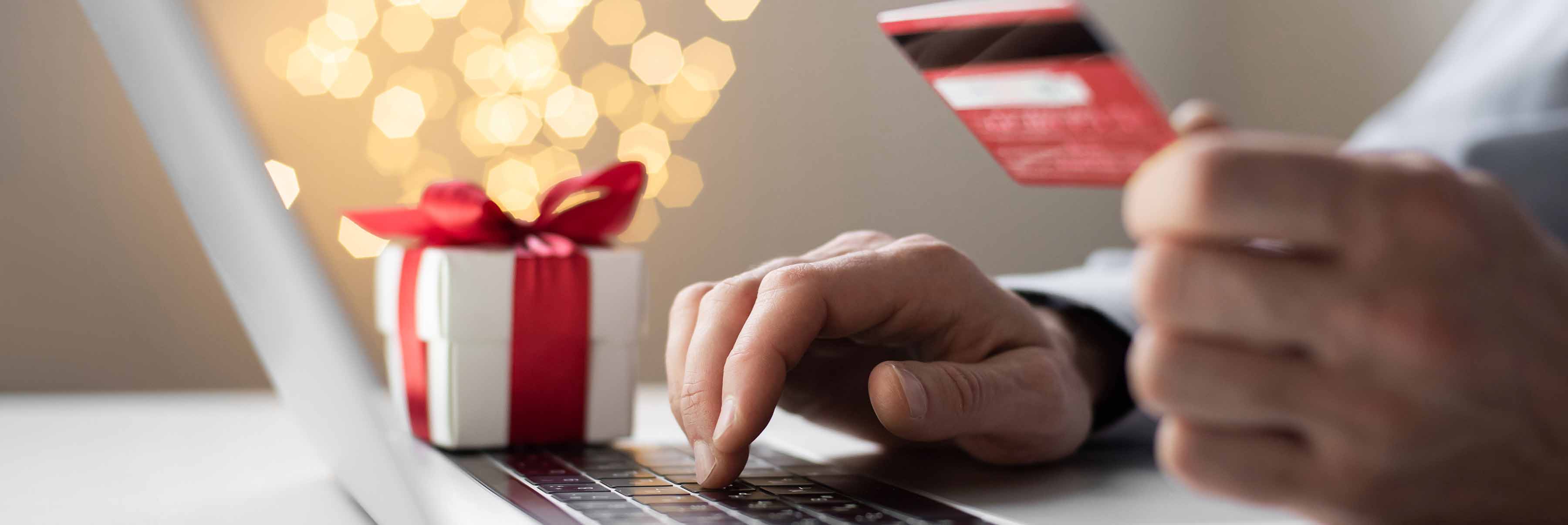 Eight Tips for Saving Money on Holiday Shopping